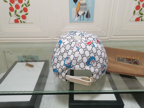 ブランド帽子側面デザイン